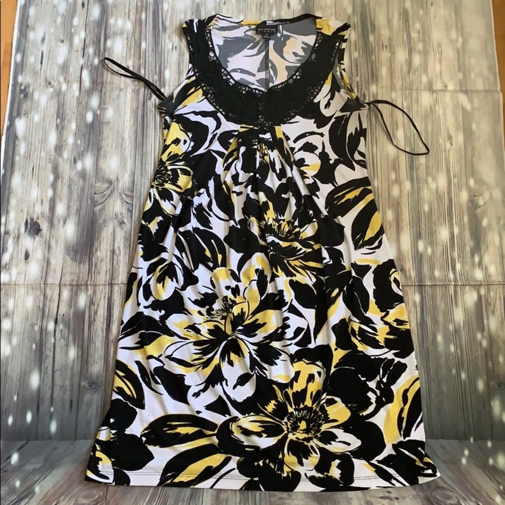 Spring-summer floral baby doll dress